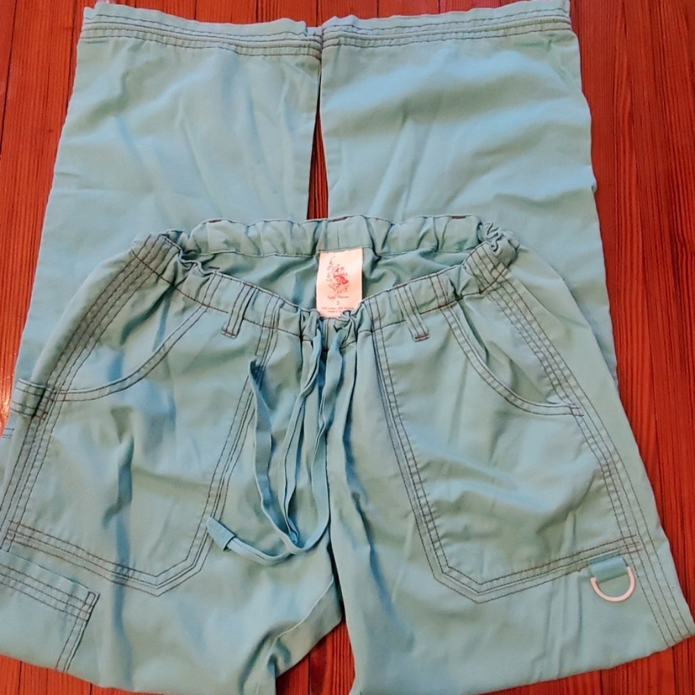 Koi scrubs